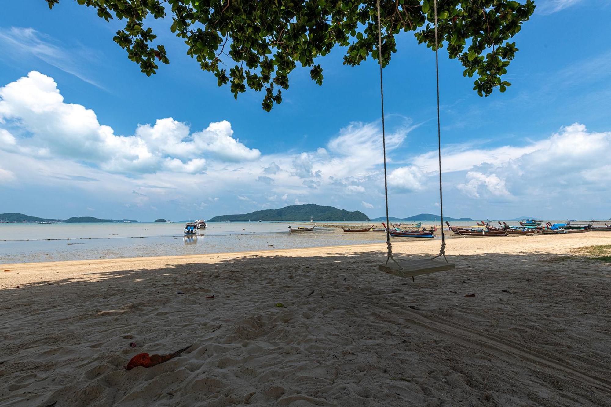 Blue Beach Grand Resort And Spa In Chalong Phuket By Dayuu Ban Saiyuan Zewnętrze zdjęcie