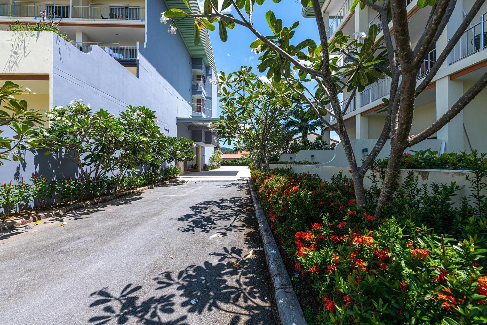 Blue Beach Grand Resort And Spa In Chalong Phuket By Dayuu Ban Saiyuan Zewnętrze zdjęcie