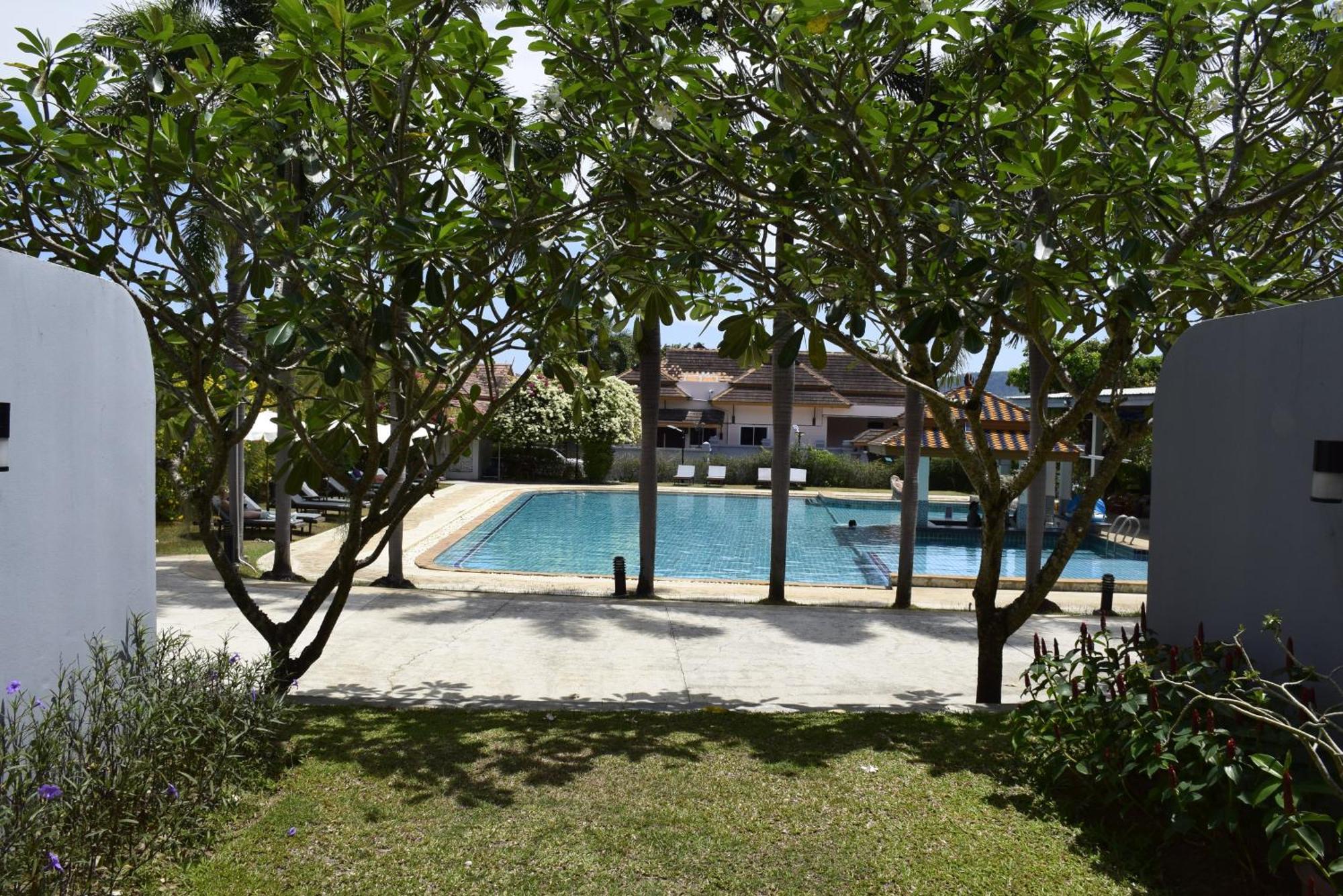 Blue Beach Grand Resort And Spa In Chalong Phuket By Dayuu Ban Saiyuan Zewnętrze zdjęcie