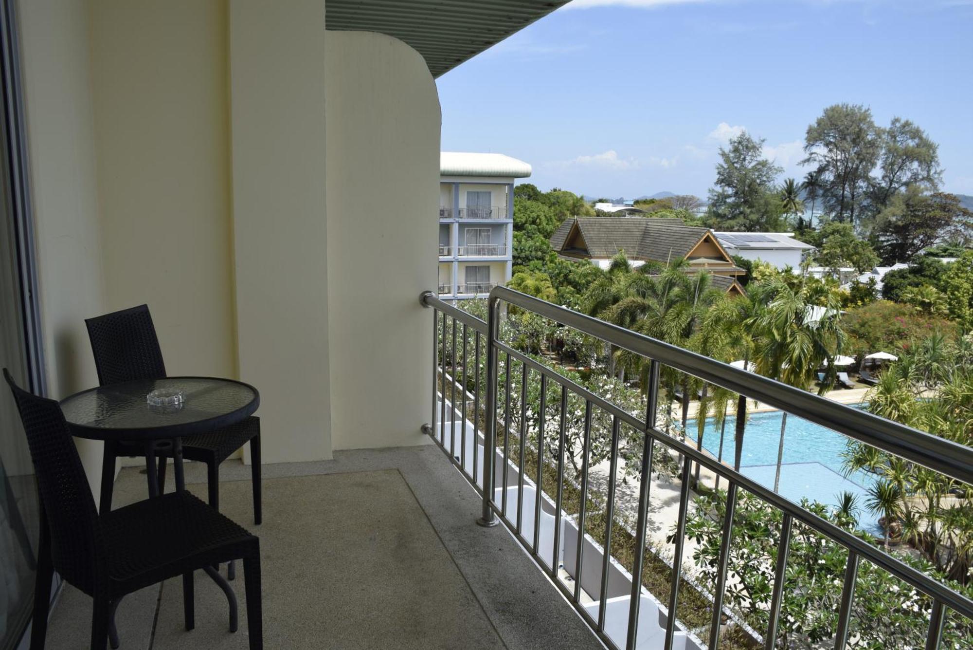 Blue Beach Grand Resort And Spa In Chalong Phuket By Dayuu Ban Saiyuan Zewnętrze zdjęcie
